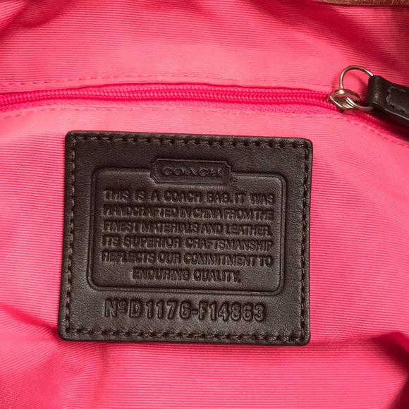 🎀🍒Large Coach Handbag!! 💯Authentic! - Picture 3 of 5